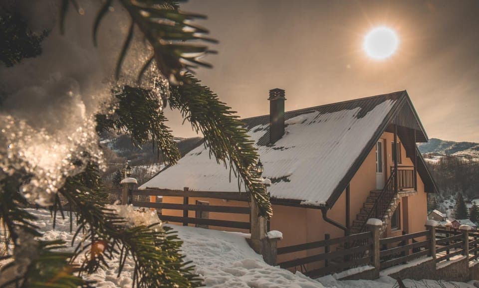 Property building, Winter