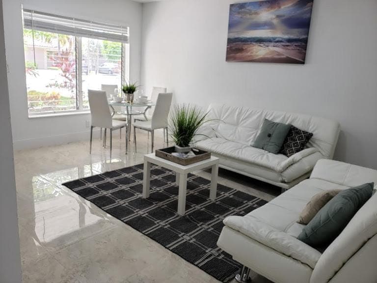 Living room, Seating area