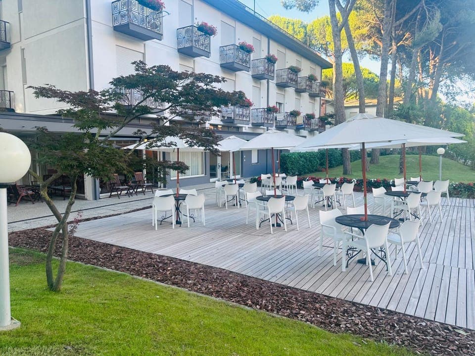 Property building, Patio, Spring, Natural landscape, Garden, Garden view