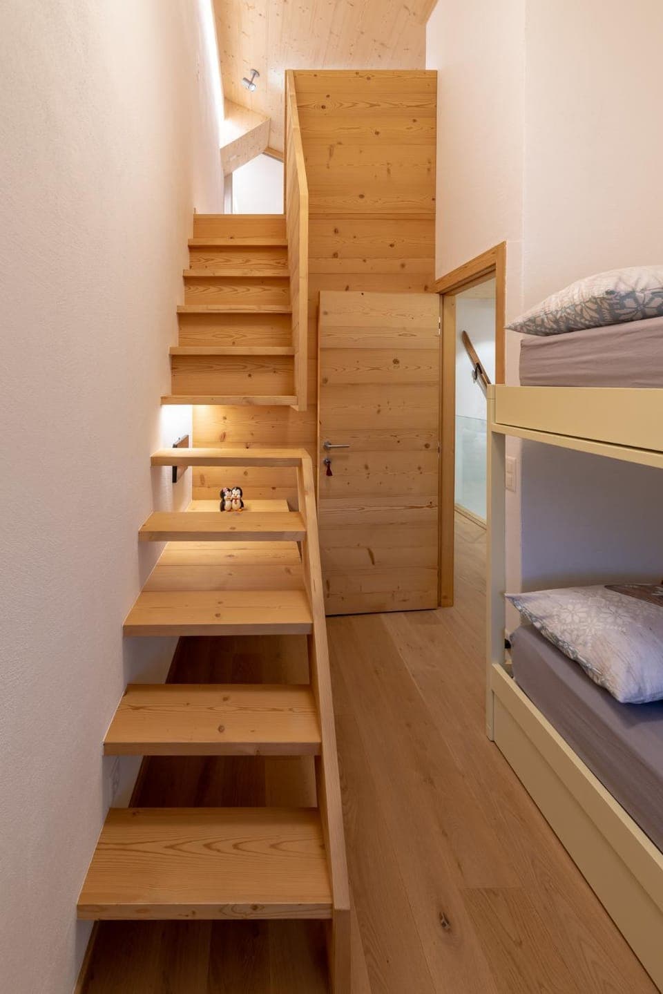 Photo of the whole room, bunk bed
