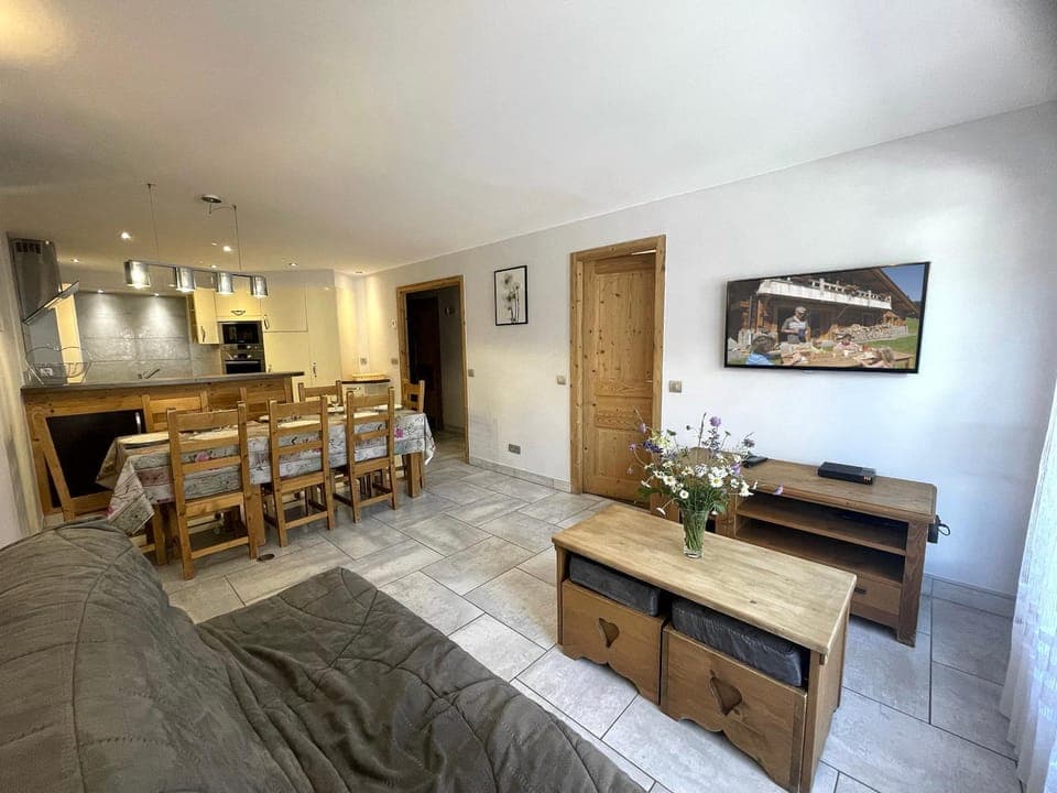 TV and multimedia, Kitchen or kitchenette, Dining area