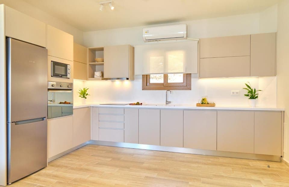 Kitchen or kitchenette, Photo of the whole room