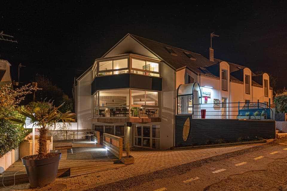 Property building, Night