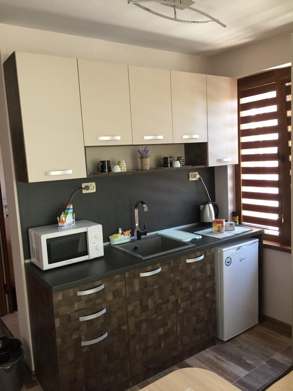 Coffee/tea facilities, Kitchen or kitchenette, Dining area