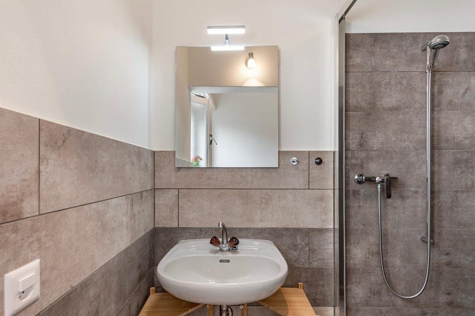 Shower, Bathroom, Bathroom