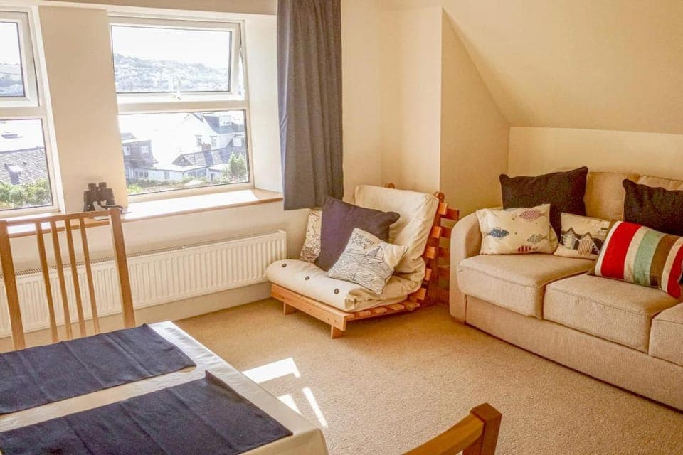 Living room, River view, Sea view