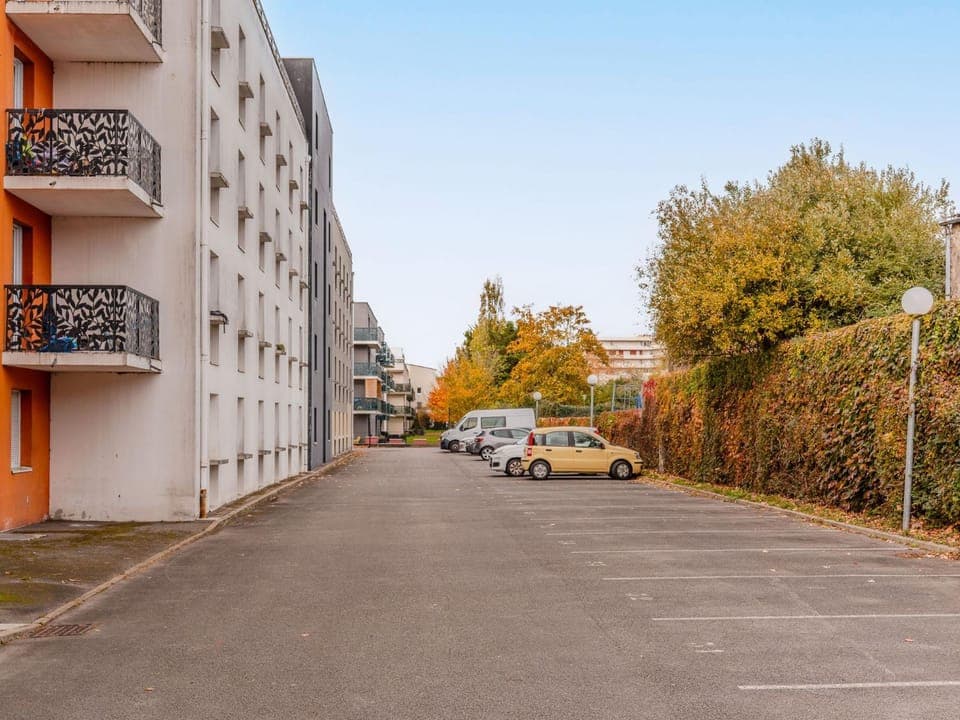 Property building, Parking