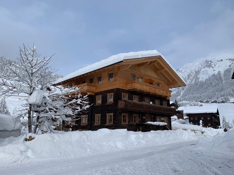 Property building, Winter