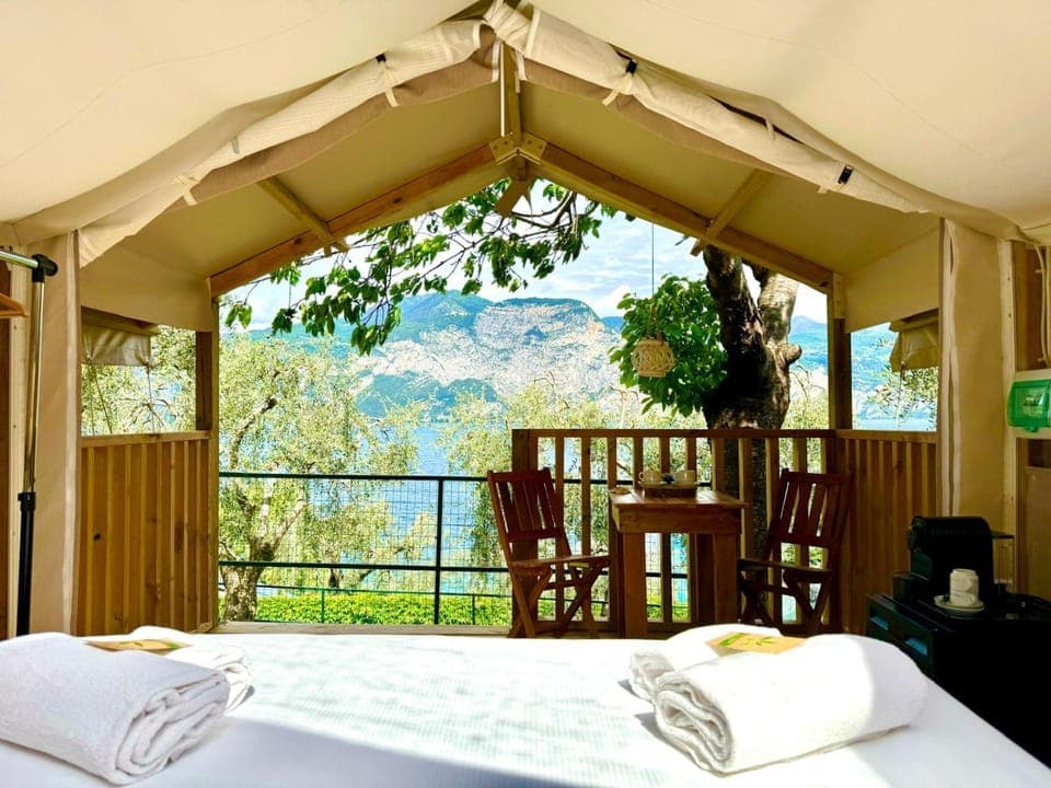 Bed, View (from property/room)