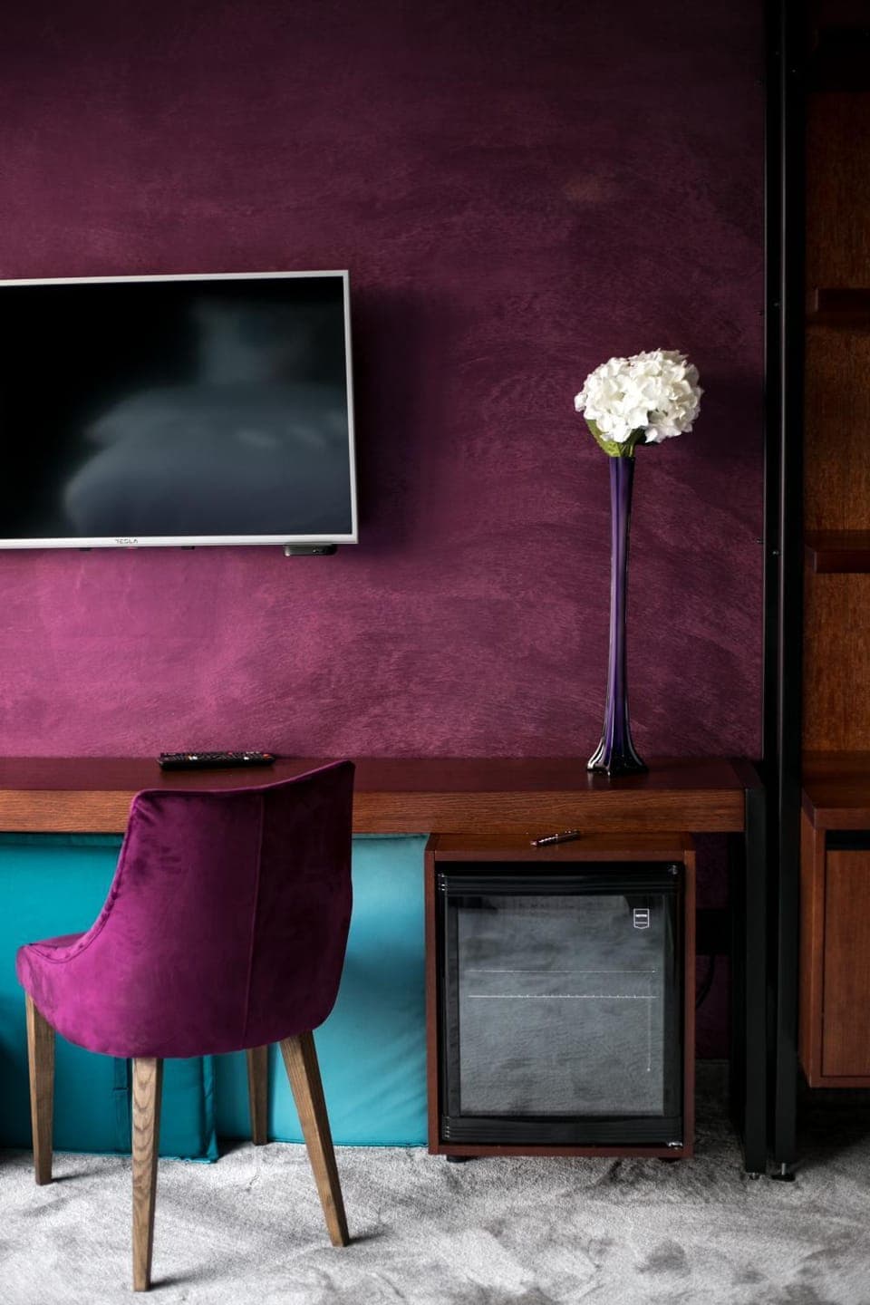 TV and multimedia, Seating area