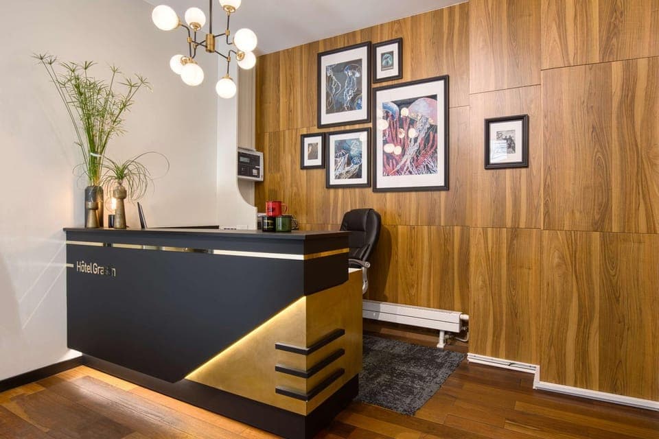 Lobby or reception, On site