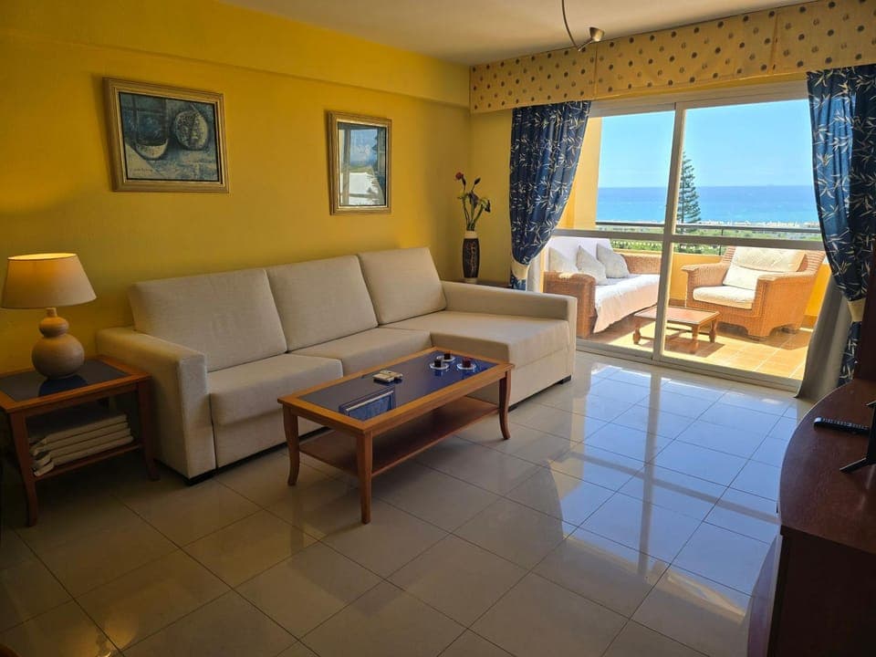 Bed, Living room, Photo of the whole room