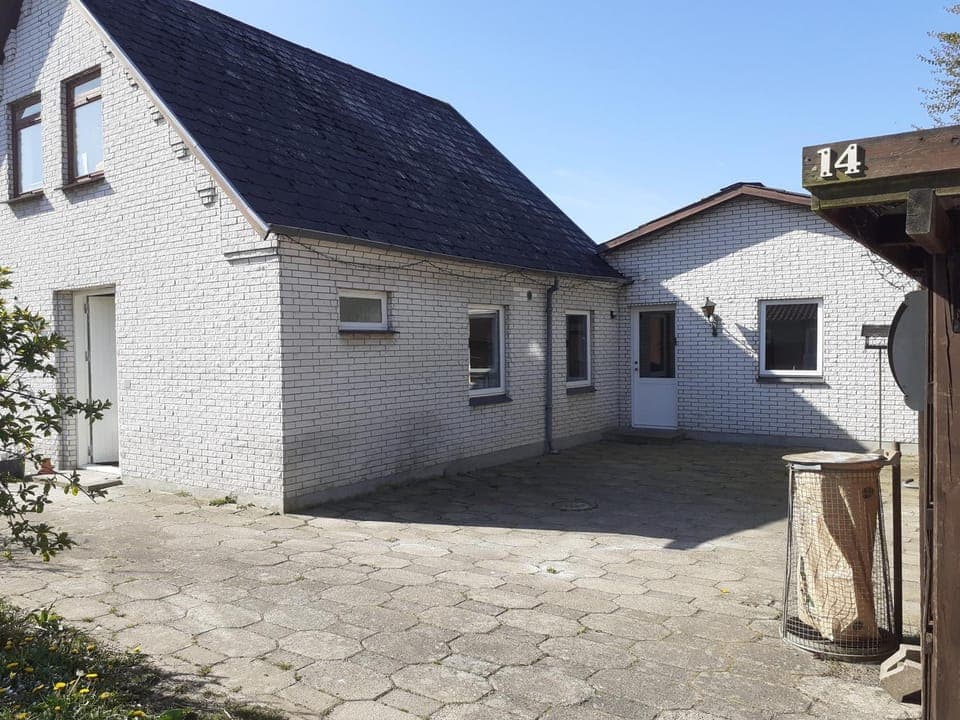 Property building, Parking