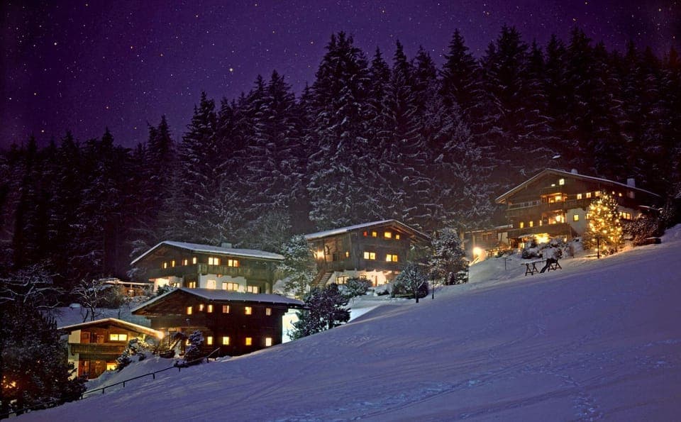 Property building, Winter, Area and facilities