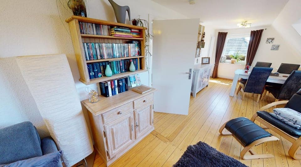 Library, Library, TV and multimedia, Seating area, Dining area, Entertainment