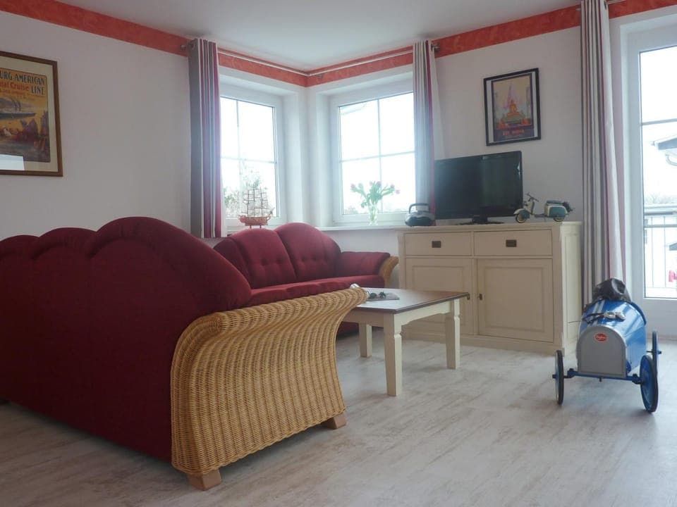 Day, Winter, Living room, Seating area, On site