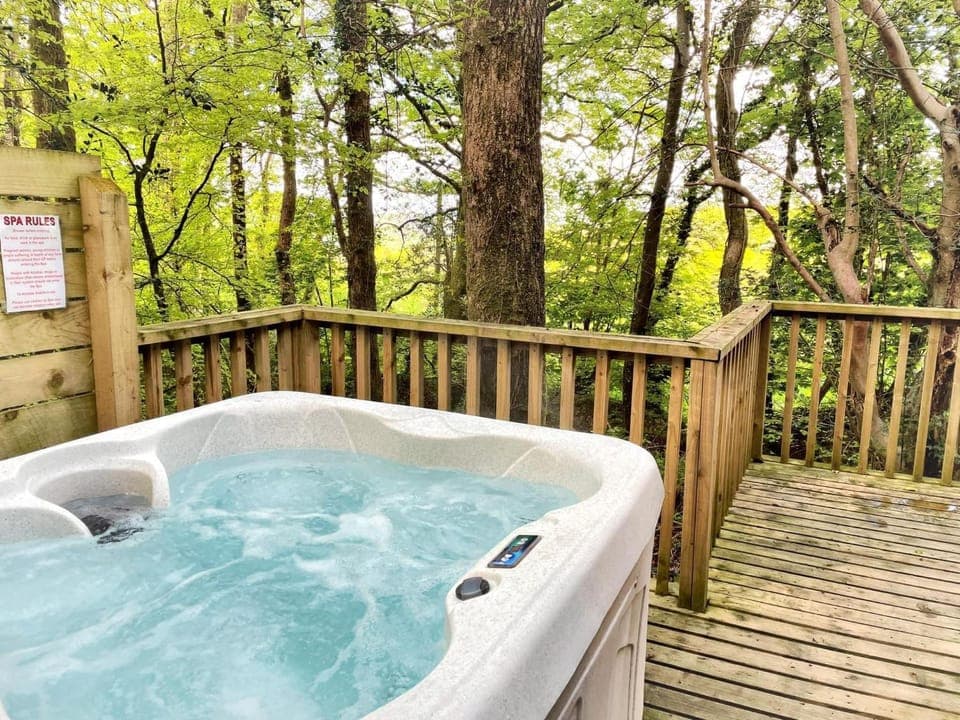 Natural landscape, Hot Tub
