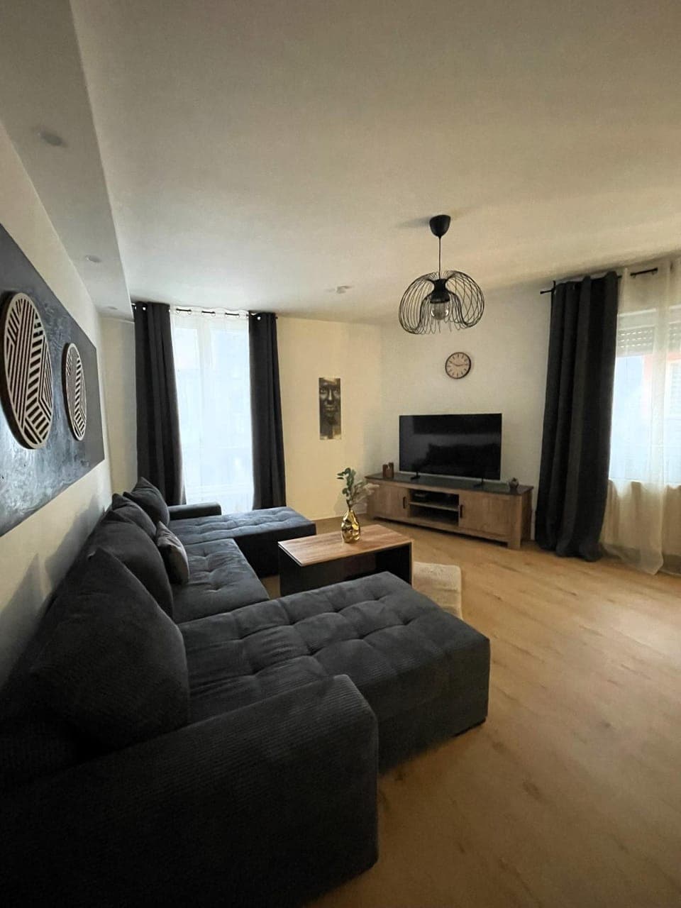 Communal lounge/ TV room, TV and multimedia, Living room, Seating area