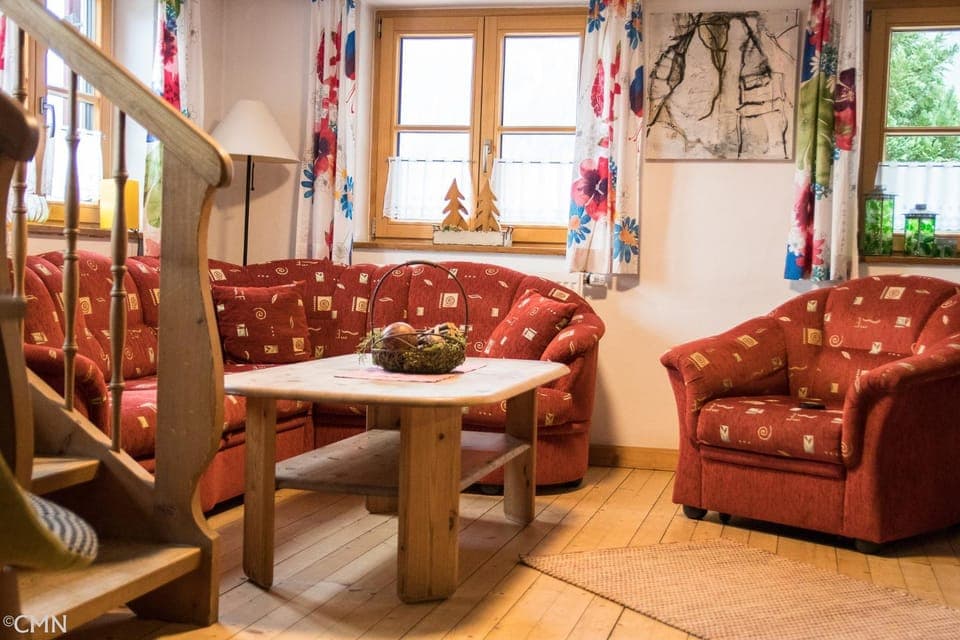 Living room, Seating area