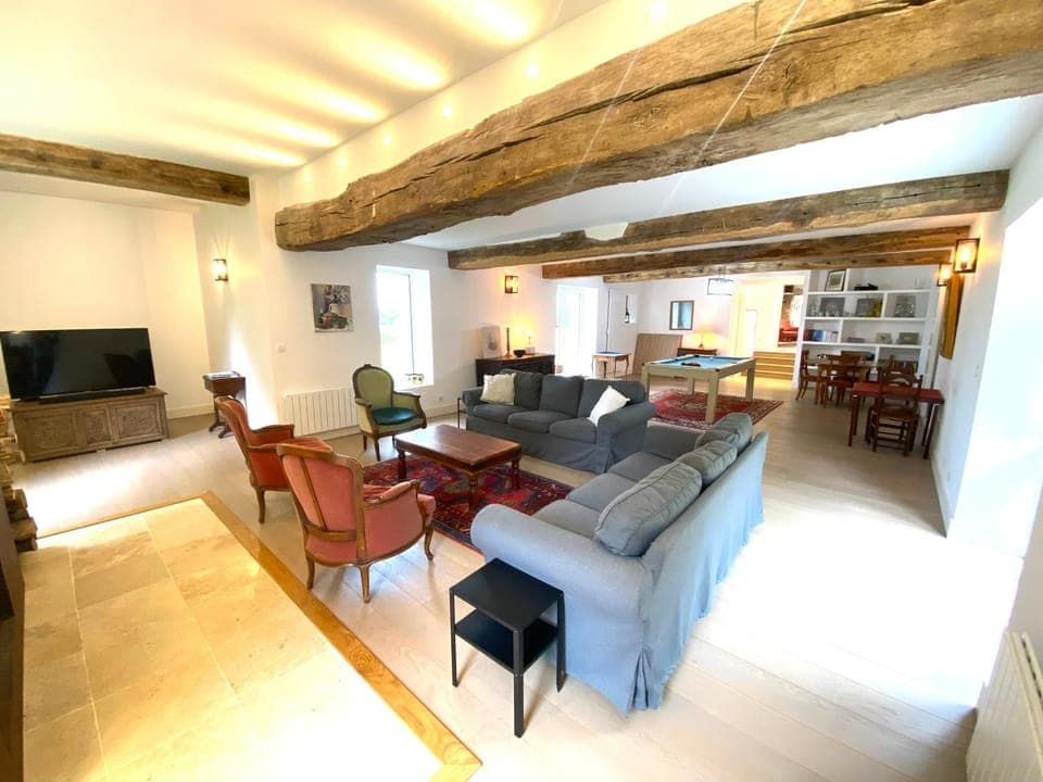 Communal lounge/ TV room