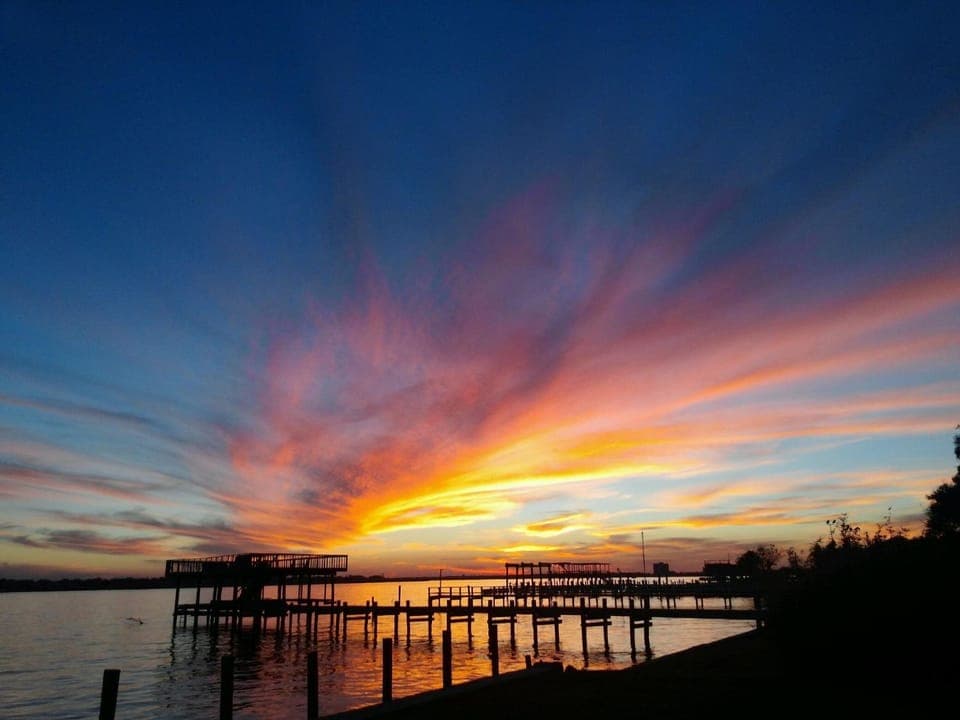 View (from property/room), Lake view, Sea view, Sunset