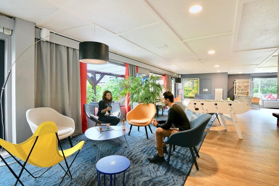 Living room, Lounge or bar, Seating area