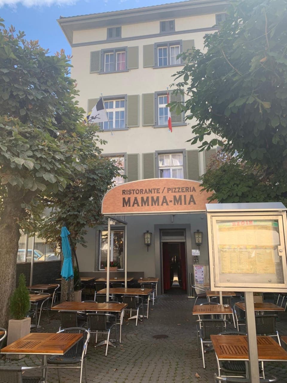 Restaurant/places to eat, Restaurant/places to eat