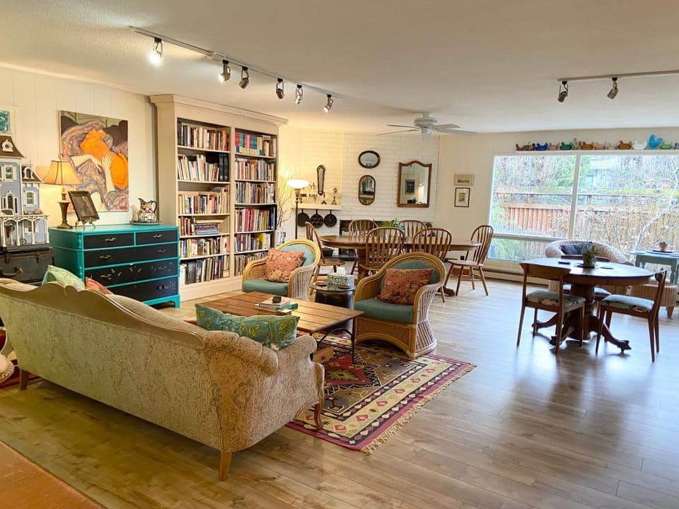 Living room, Internal: Not applicable to any particular room