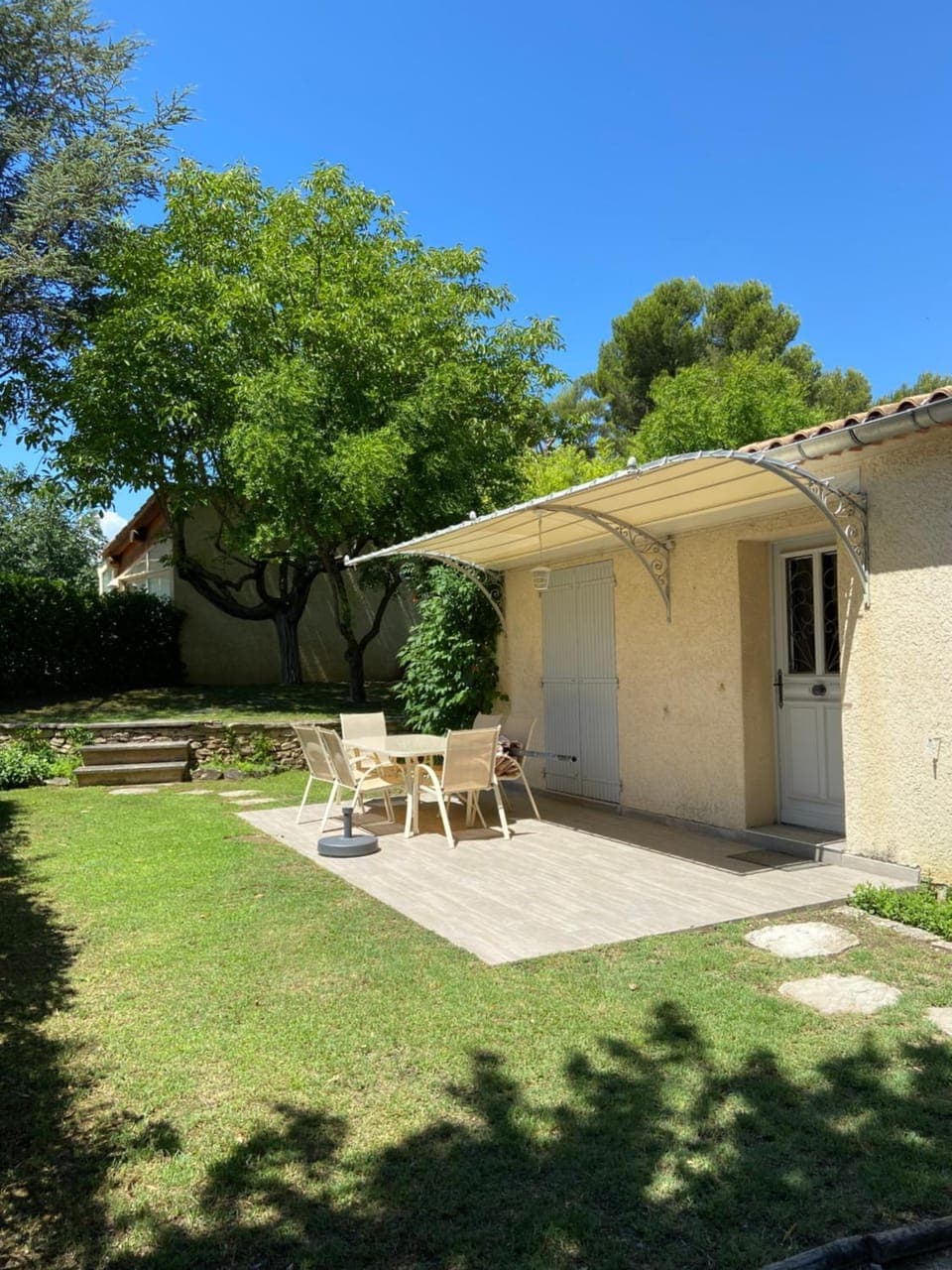 Property building, Balcony/Terrace