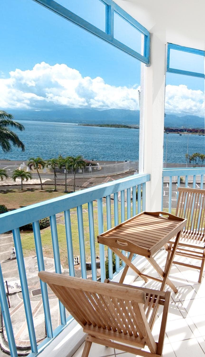 Ocean View and Exclusive Flat Le croisieriste Apartment in Les Abymes
