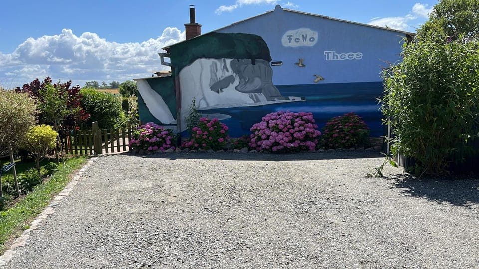 Property building, Garden view, Parking