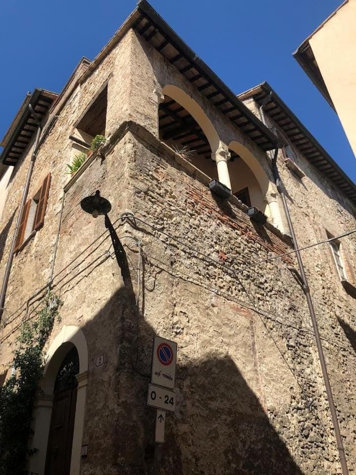 Property building, Day