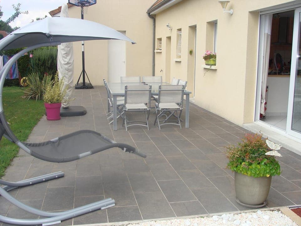 Patio, Decorative detail