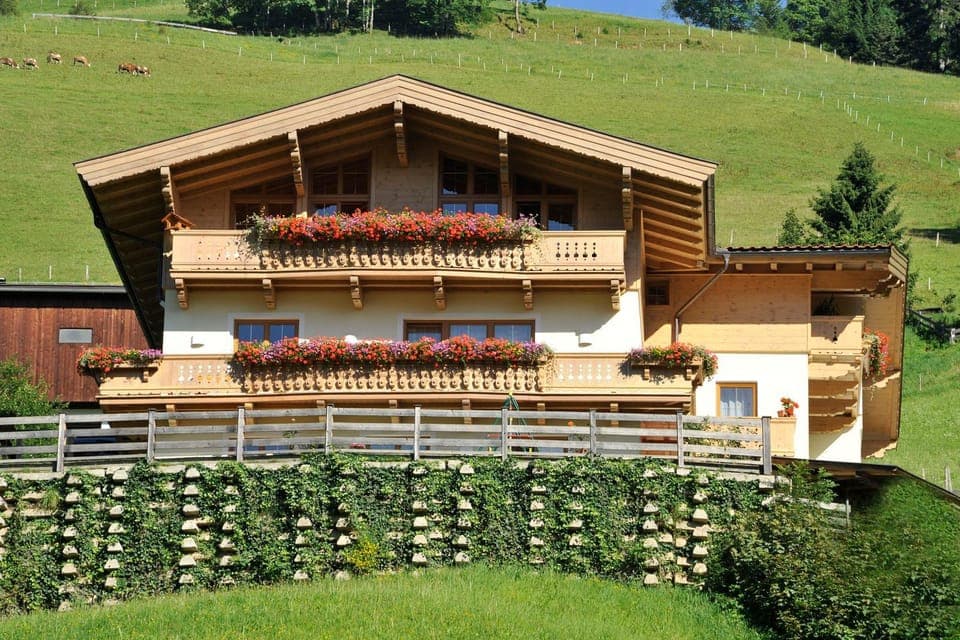 Facade/entrance, Summer