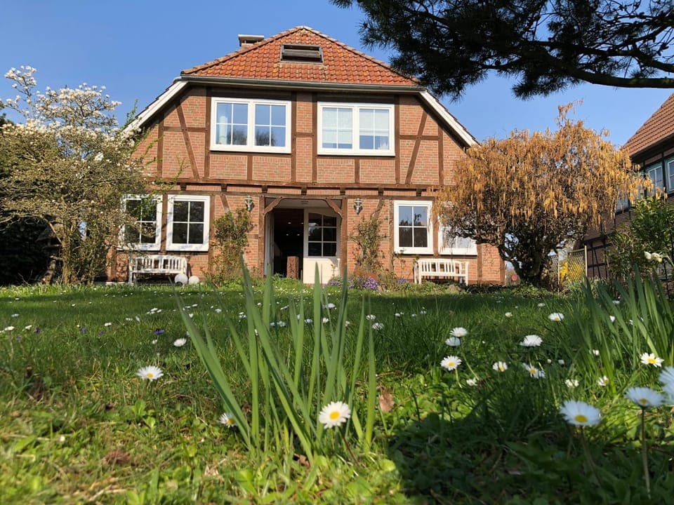 Property building, Facade/entrance, Garden