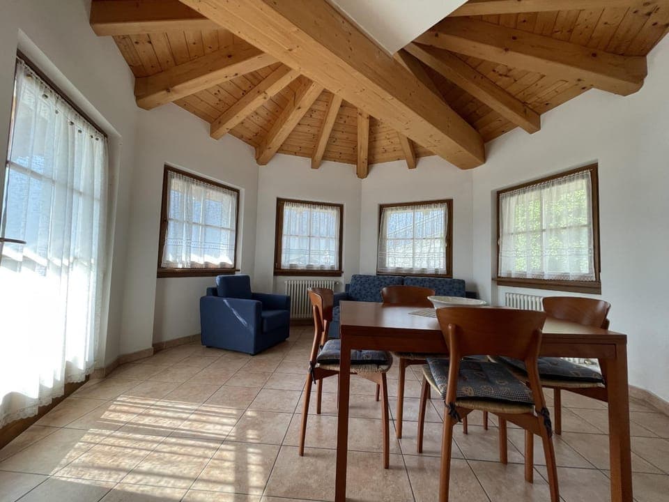 Communal lounge/ TV room, Living room