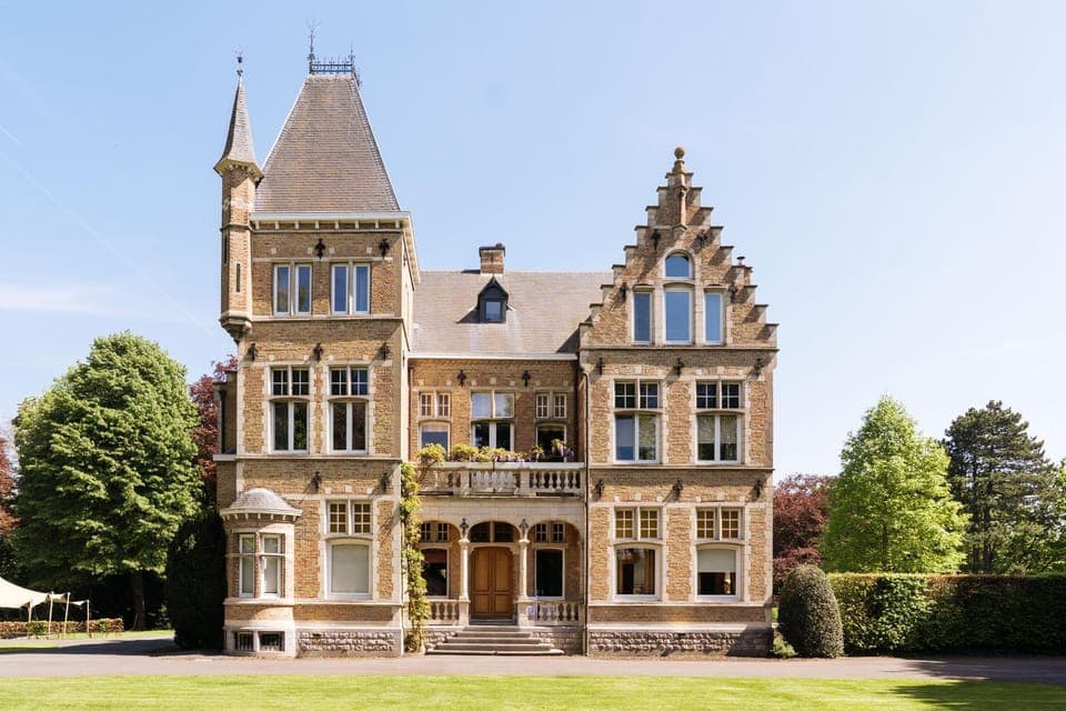 Property building, Landmark view