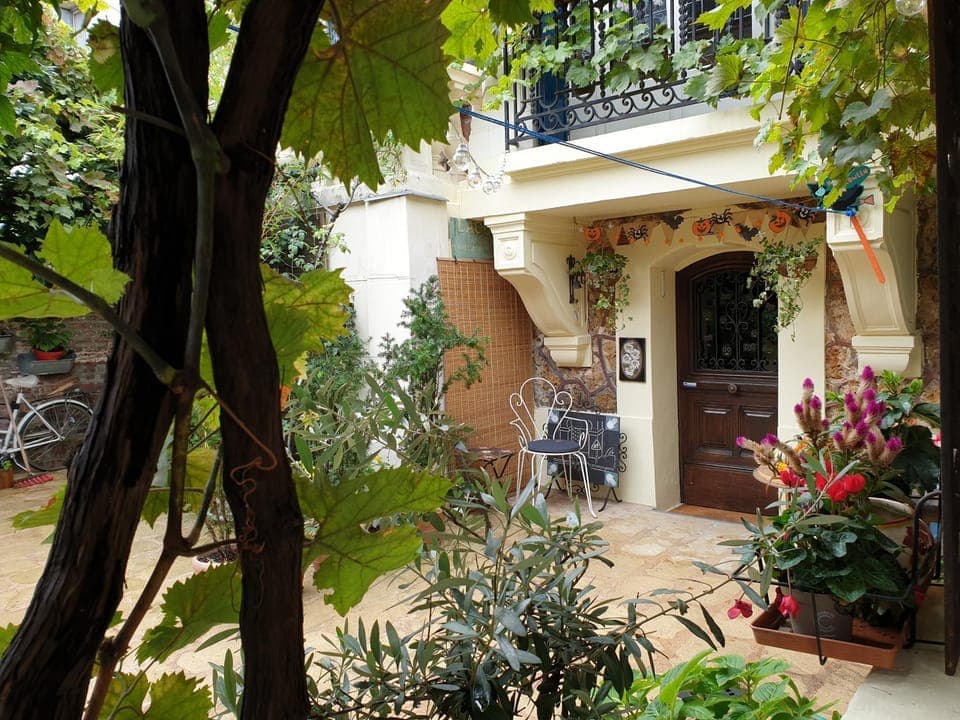 Property building, Garden, Garden view