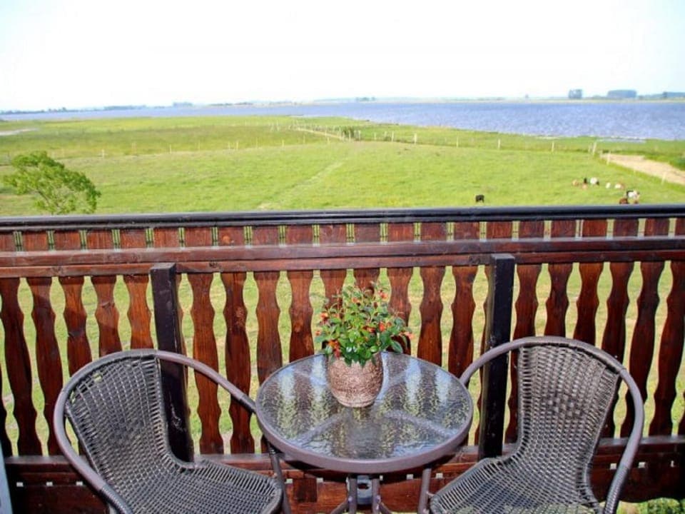 Balcony/Terrace, Lake view