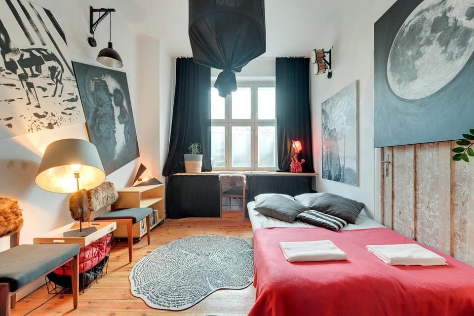 Photo of the whole room