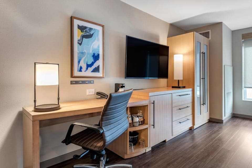 TV and multimedia, Seating area