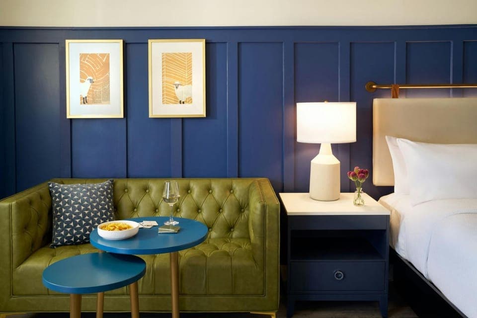 Photo of the whole room