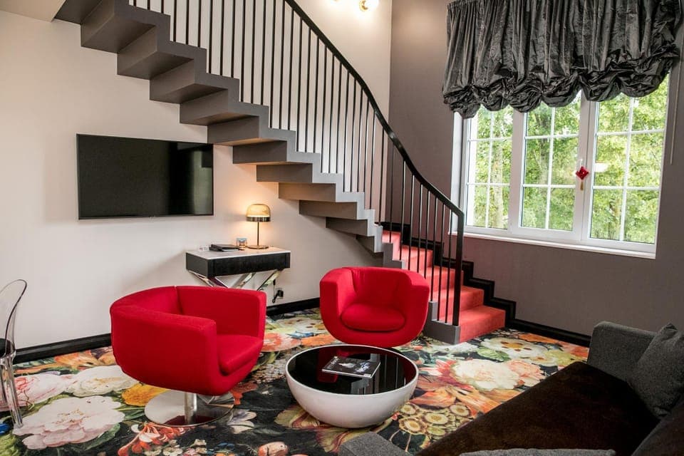 Photo of the whole room