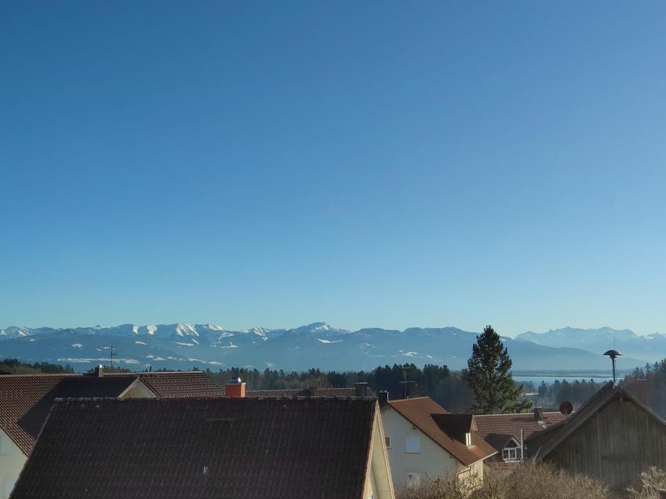 Neighbourhood, Natural landscape, Mountain view