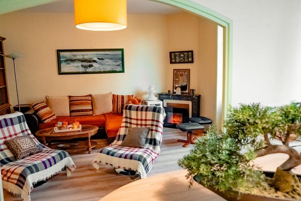 TV and multimedia, Seating area