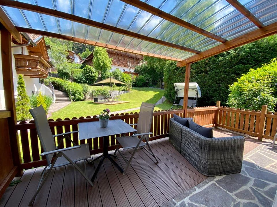 Balcony/Terrace, Garden view