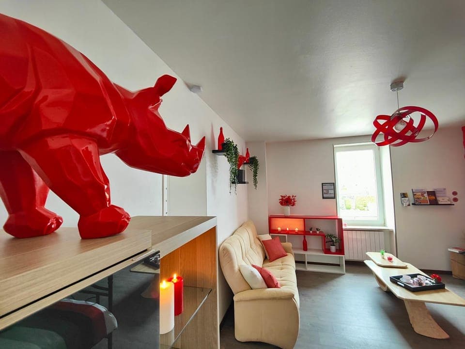 Living room, Decorative detail, Seating area