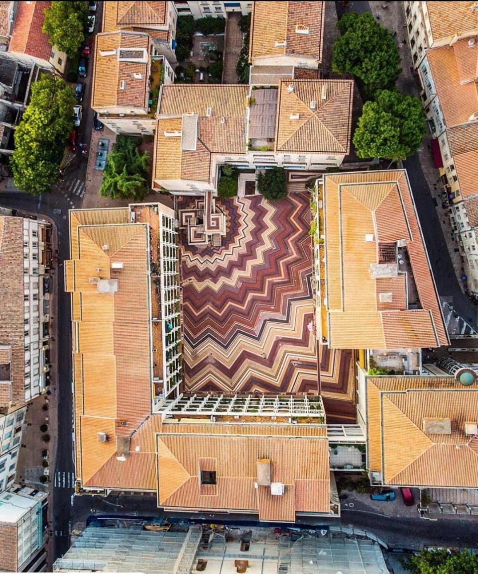 Property building, Bird's eye view