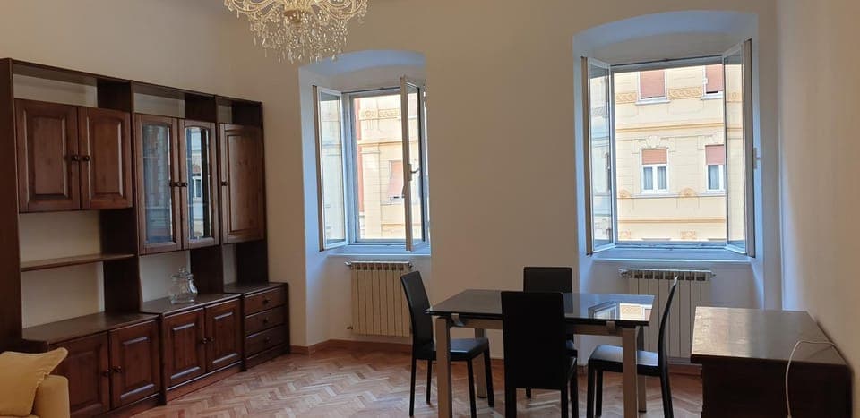 Living room, Lounge or bar, Photo of the whole room, Seating area, Dining area