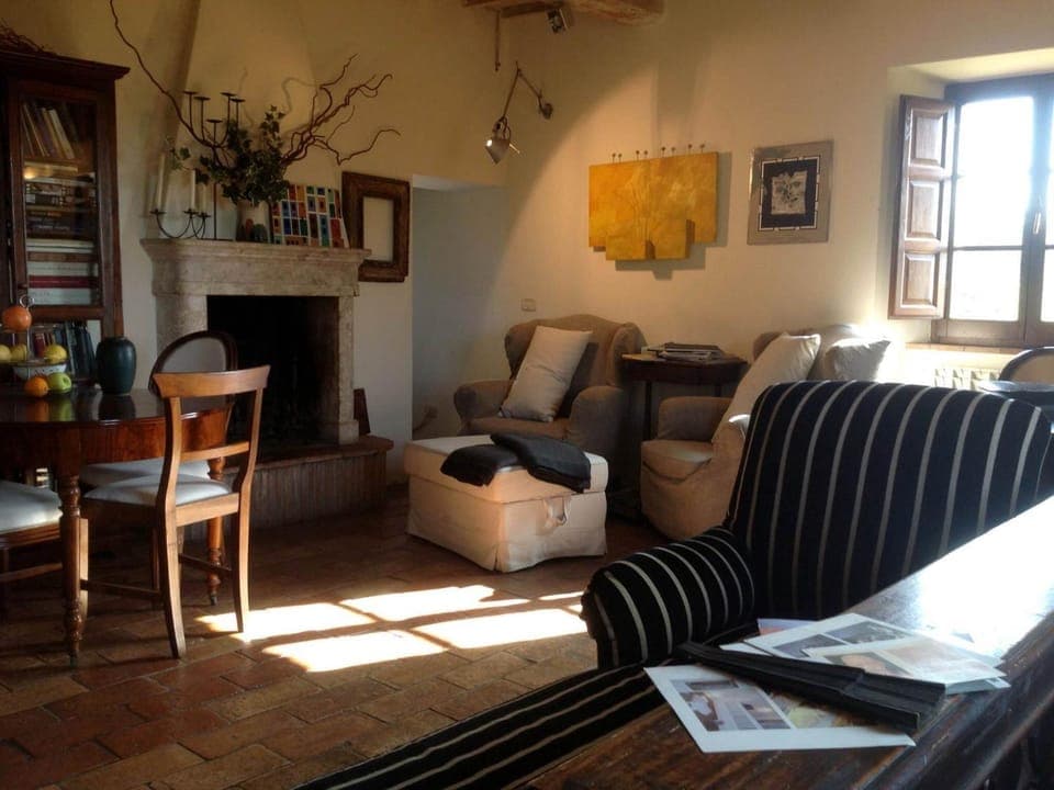 Communal lounge/ TV room